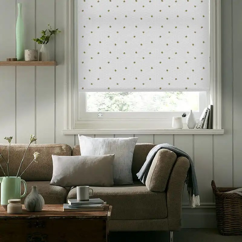 Beehive Electric Roller Blind