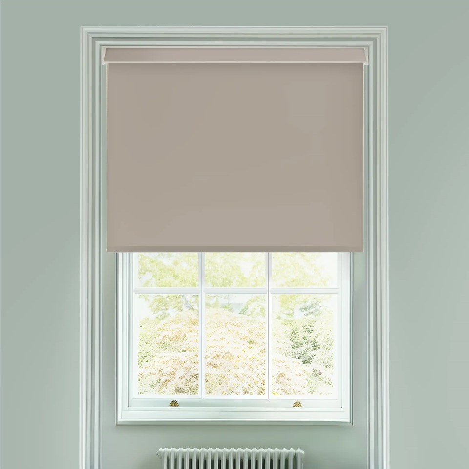 Eggshell Extra Large Electric Roller Blind