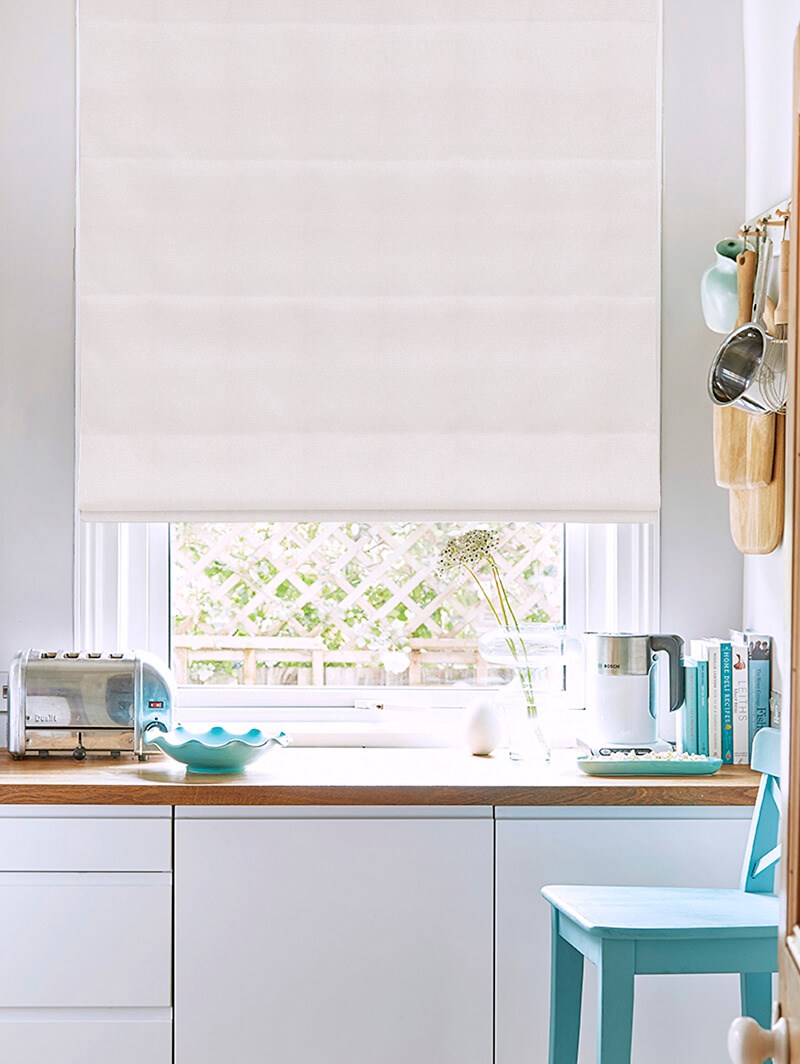 Hampton Sculpture Blackout Electric Roman Blind