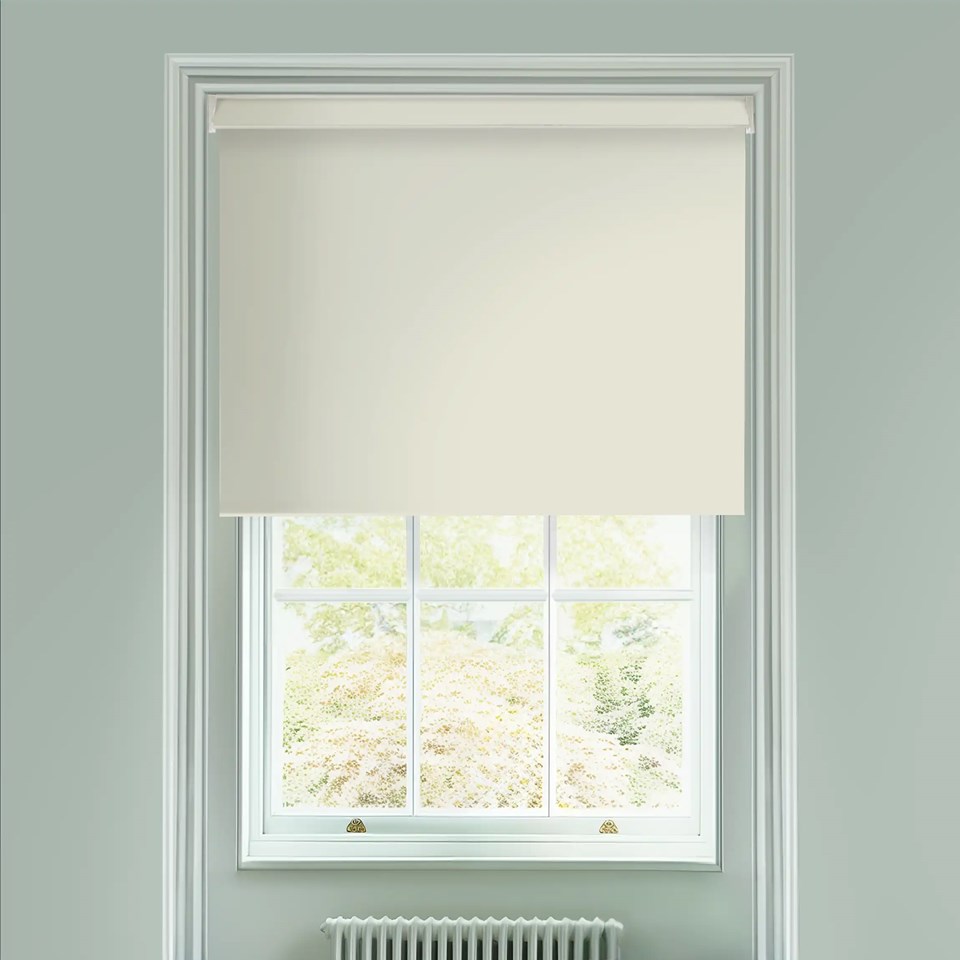 Ivory Blackout Electric Roller Blind