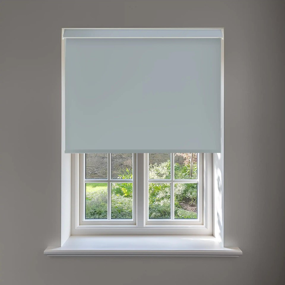 Foggy Sky Daylight No Drill Electric Roller Blind