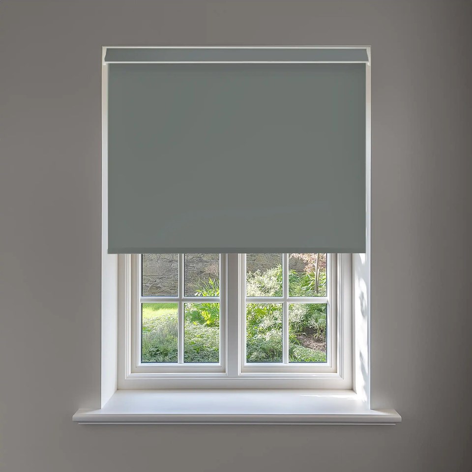 Perfect Grey Daylight No Drill Electric Roller Blind